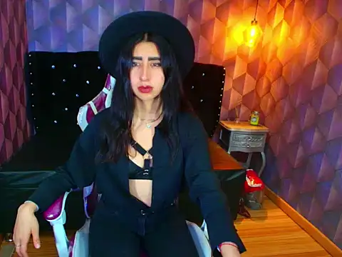 Snapshot of Nanisshawna chatting on October 29, 2025, 3:31 am Nanisshawna online show from October 29, 2025, 3:31 am