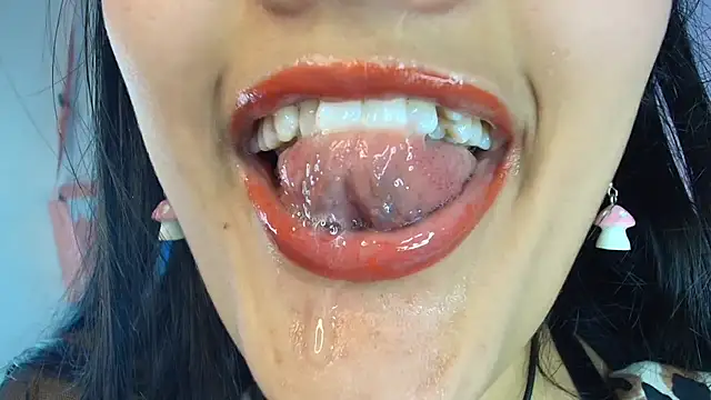 Snapshot of Hinata_21_ chatting on October 16, 2025, 6:42 pm Hinata 21 online show from October 16, 2025, 6:42 pm