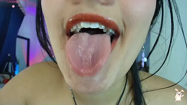 Snapshot of Hinata_21_ chatting on January 9, 2026, 8:43 pm Hinata 21 online show from January 9, 2026, 8:43 pm