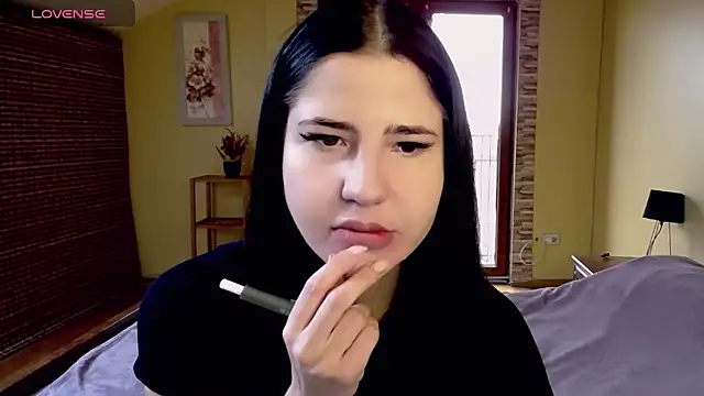 Malibu J online show from October 11, 2025, 8:13 am