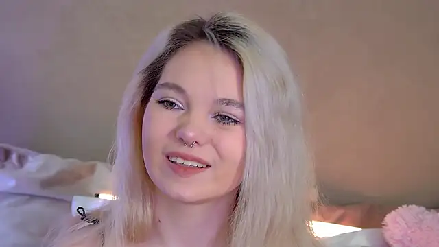 AnnaDelon online show from October 16, 2025, 5:08 am