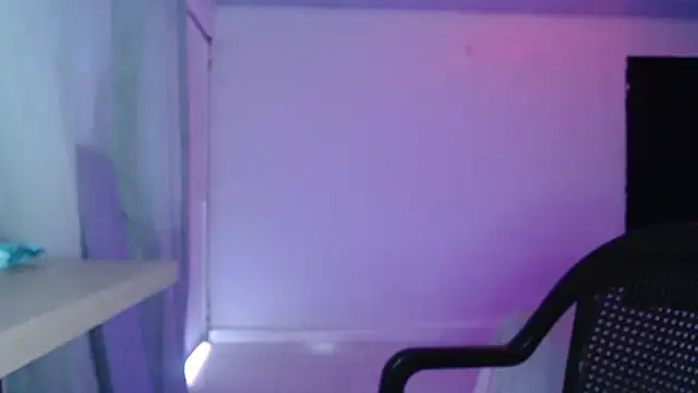 LittleCheerry69 online show from November 8, 2025, 6:07 pm