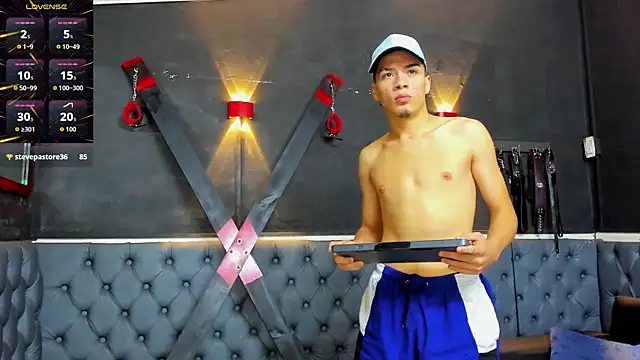 Snapshot of ALEX_MILLER25 chatting on November 21, 2025, 7:07 am ALEX MILLER25 online show from November 21, 2025, 7:07 am