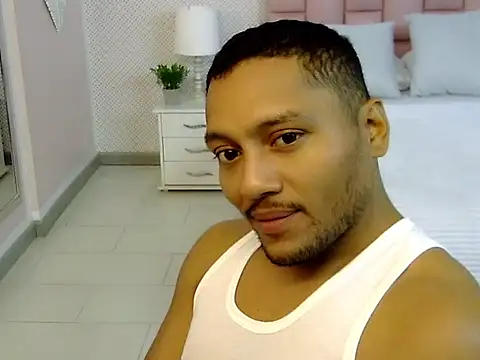 Snapshot of Max_Rivers chatting on September 30, 2025, 9:20 pm Max Rivers online show from September 30, 2025, 9:20 pm