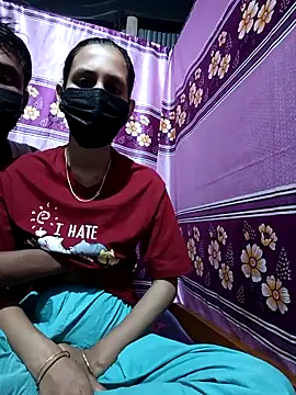 Snapshot of Mariya-3 chatting on November 1, 2025, 6:10 pm Mariya-3 online show from November 1, 2025, 6:10 pm