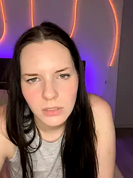 Snapshot of Mila-Jasmin chatting on October 1, 2025, 9:32 pm Mila-Jasmin online show from October 1, 2025, 9:32 pm