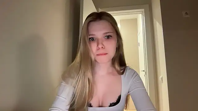 CandysRose online show from May 20, 2026, 6:58 pm