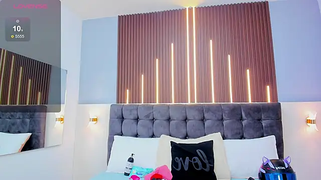 Nathaly  Rosse online show from November 6, 2025, 2:45 am