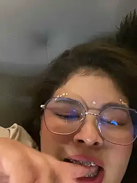 Nina Rouge7 online show from October 7, 2025, 2:47 pm