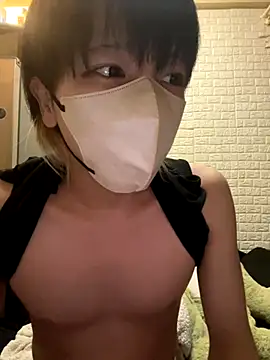 Snapshot of tora3220 chatting on October 10, 2025, 12:48 pm tora3220 online show from October 10, 2025, 12:48 pm