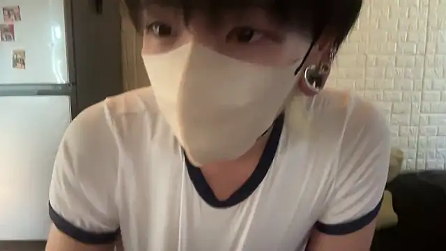 Snapshot of tora3220 chatting on October 14, 2025, 5:19 am tora3220 online show from October 14, 2025, 5:19 am