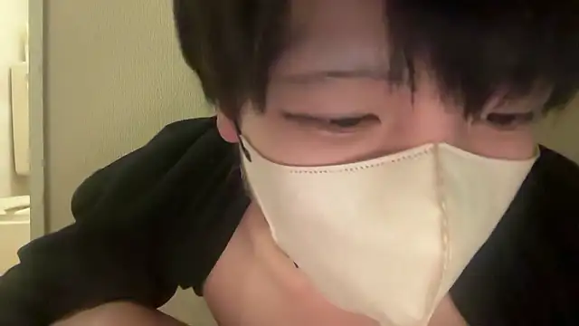 Snapshot of tora3220 chatting on October 25, 2025, 4:57 pm tora3220 online show from October 25, 2025, 4:57 pm