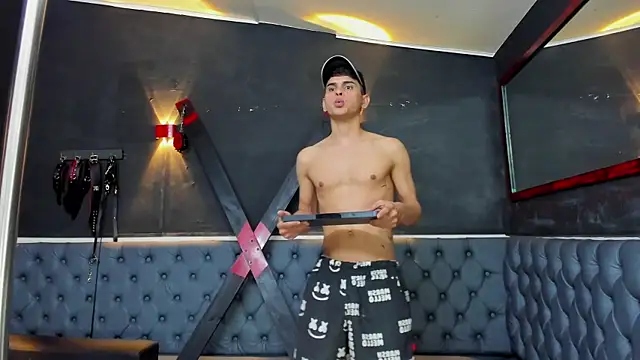 liam coleman25 online show from November 22, 2025, 4:55 am