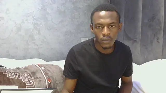 MthondoWeBananaX2 online show from November 5, 2025, 7:03 pm