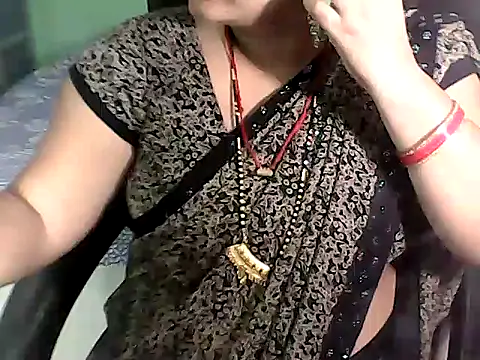 BABITA KUMARII online show from October 25, 2025, 4:24 pm