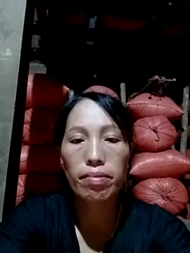 Sera sexy01 online show from October 4, 2025, 8:29 pm