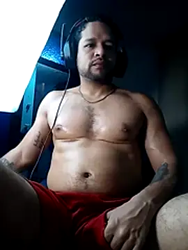 LucasGaeel online show from November 29, 2025, 9:56 am