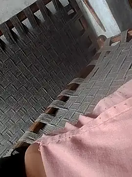 Snapshot of Cuty_nensi chatting on September 28, 2025, 5:02 am Cuty nensi online show from September 28, 2025, 5:02 am