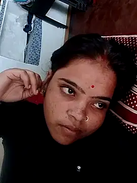 Snapshot of Cuty_nensi chatting on September 30, 2025, 5:45 am Cuty nensi online show from September 30, 2025, 5:45 am