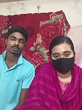 Snapshot of Love_Queen11 chatting on February 19, 2026, 4:14 pm Love Queen11 online show from February 19, 2026, 4:14 pm