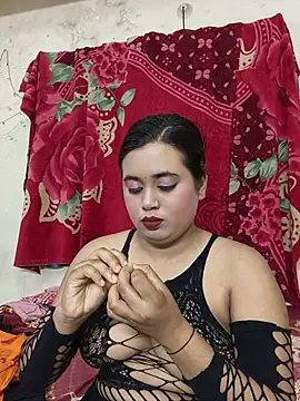 Love Queen11 online show from July 19, 2026, 3:49 pm