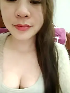 Girl Shy2000 online show from December 2, 2025, 6:47 pm