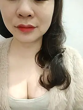 Girl Shy2000 online show from February 6, 2026, 12:37 am