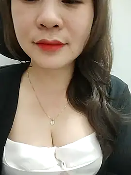 Girl Shy2000 online show from February 28, 2026, 1:12 pm