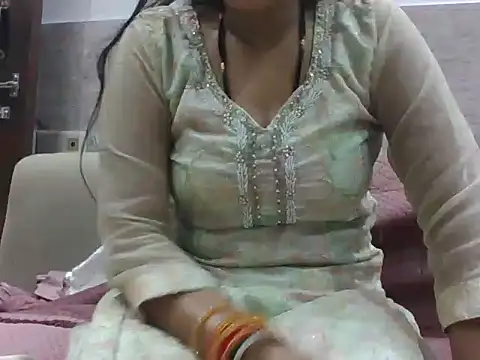 Snapshot of RINA_RANI_0 chatting on November 7, 2025, 1:49 am RINA RANI 0 online show from November 7, 2025, 1:49 am