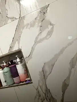 Moisesjrtapia online show from October 11, 2025, 5:28 am