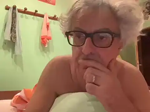 Snapshot of chtentation chatting on February 2, 2026, 11:03 pm chtentation online show from February 2, 2026, 11:03 pm