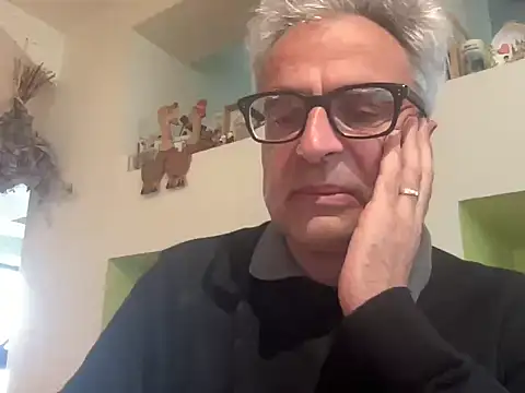 Snapshot of chtentation chatting on March 14, 2026, 3:28 pm chtentation online show from March 14, 2026, 3:28 pm