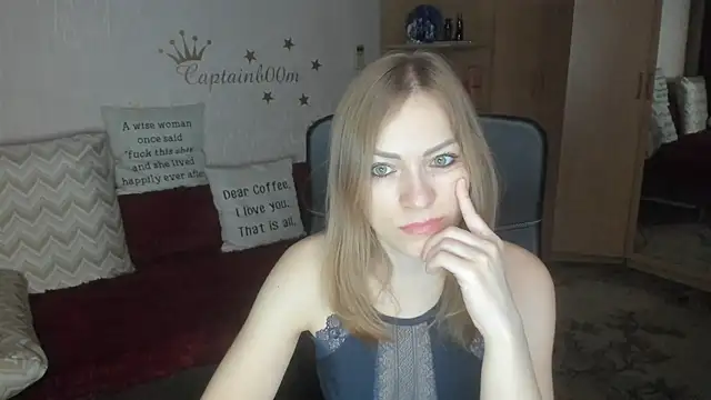 Tiffany Bates online show from November 4, 2025, 3:16 am