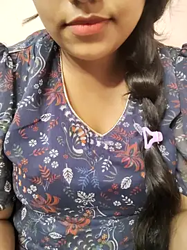 Miss Rose   online show from October 17, 2025, 4:53 pm