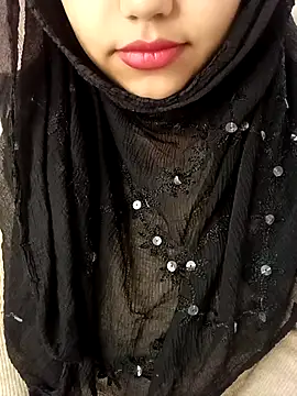 Miss Rose   online show from January 12, 2026, 8:19 am