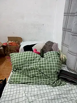 Lilo-skinny online show from October 22, 2025, 4:24 am