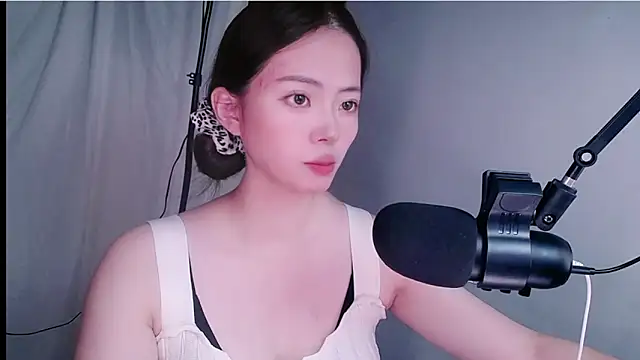 Snapshot of mitowato chatting on October 12, 2025, 11:53 am mitowato online show from October 12, 2025, 11:53 am
