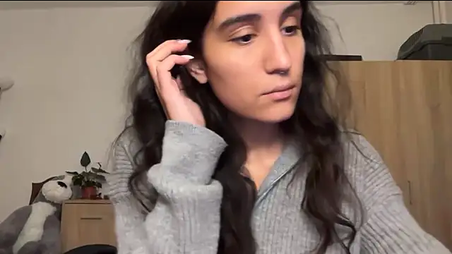 EvaJetty online show from November 12, 2025, 3:34 pm