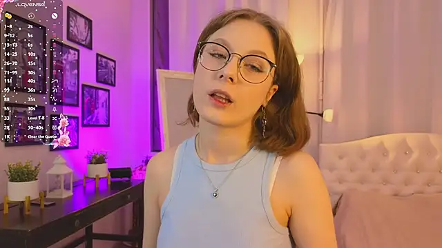 Bubblegum Babe  online show from October 9, 2025, 8:18 pm