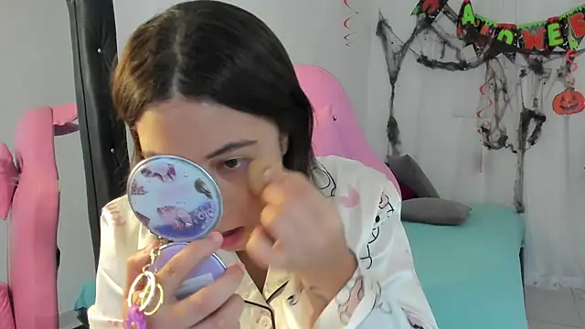 vanelope smith online show from November 7, 2025, 12:10 am