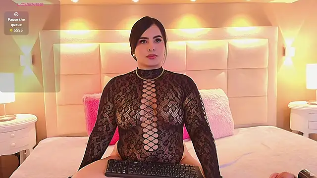 LexieVega online show from October 19, 2025, 9:04 pm