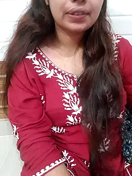 Snapshot of Minakshi_677 chatting on October 14, 2025, 5:25 pm Minakshi 677 online show from October 14, 2025, 5:25 pm