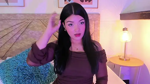 EmmaBlossom online show from February 13, 2026, 7:43 pm