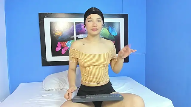 loversvalery online show from October 15, 2025, 12:27 pm