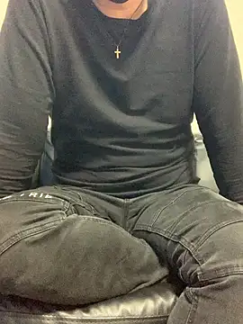 mj-story online show from November 2, 2025, 7:44 am