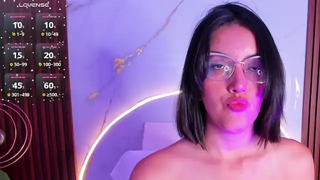 venusgreys1  online show from September 30, 2025, 7:41 pm