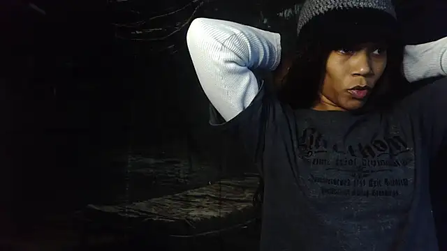 MrsToniTone online show from October 31, 2025, 10:00 pm