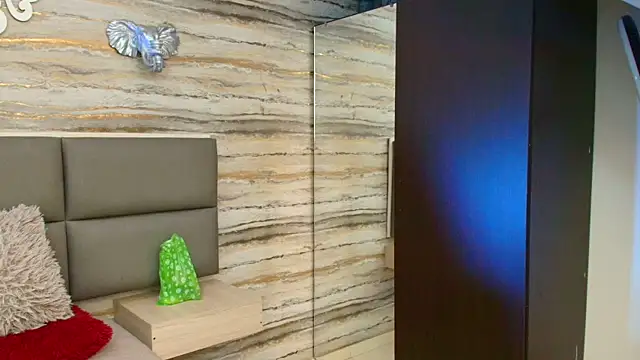 Lovers 21 online show from November 3, 2025, 12:35 am