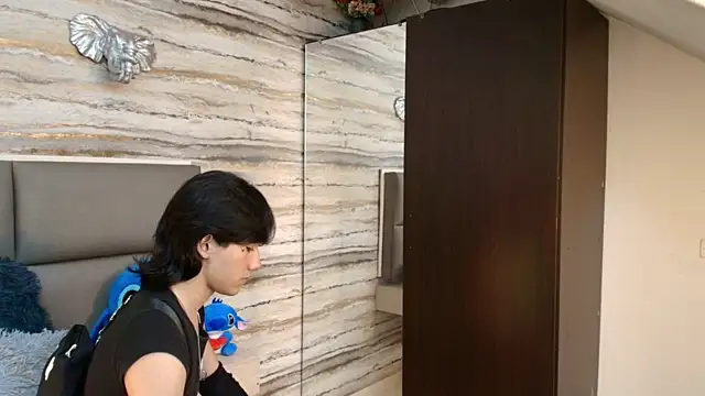 Lovers 21 online show from November 26, 2025, 3:40 am