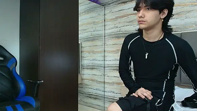 Lovers 21 online show from April 3, 2026, 4:10 am